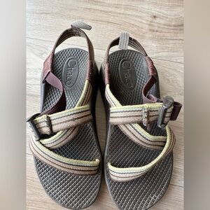 Kids Chaco Z1 Yampa row sandals